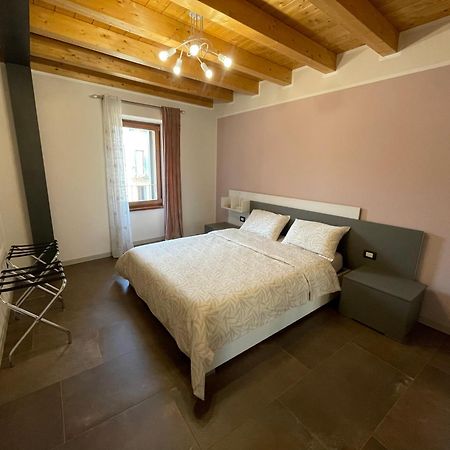 Dimora Rosso San Zeno - Wifi Veloce E Adatto Per Famiglie Верона Экстерьер фото