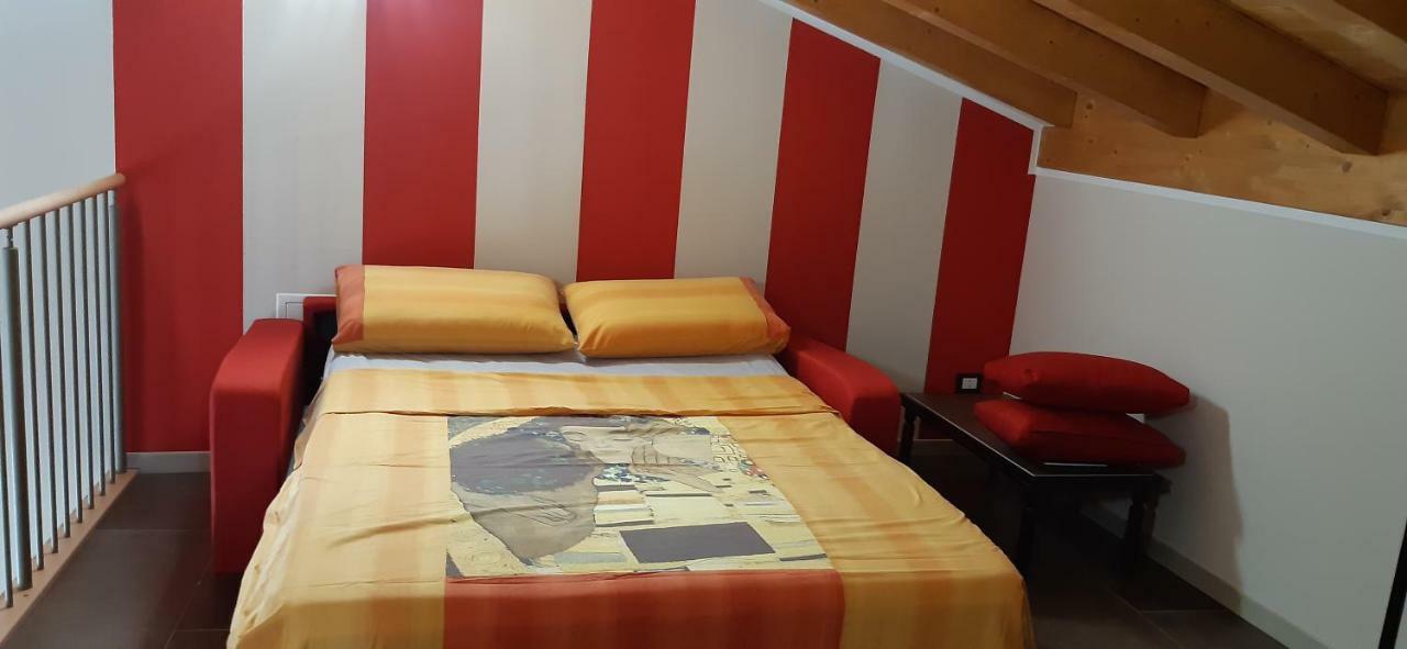 Dimora Rosso San Zeno - Wifi Veloce E Adatto Per Famiglie Верона Экстерьер фото