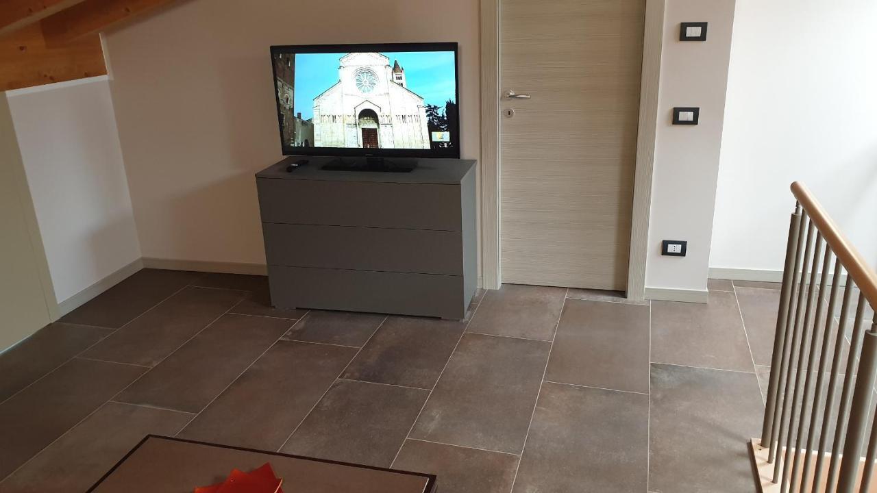 Dimora Rosso San Zeno - Wifi Veloce E Adatto Per Famiglie Верона Экстерьер фото